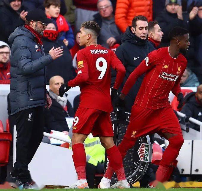 英超国际比赛日再迎强敌；新疆广汇官宣签约；主帅态度——更衣室稳定；资深球员宣示担当的简单介绍